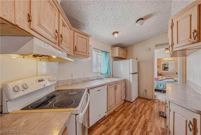 2801 Ambler Way, Pahrump, NV 89060