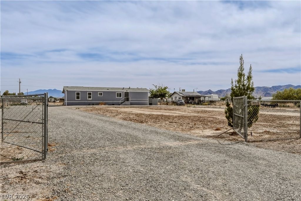 2801 Ambler Way, Pahrump, NV 89060
