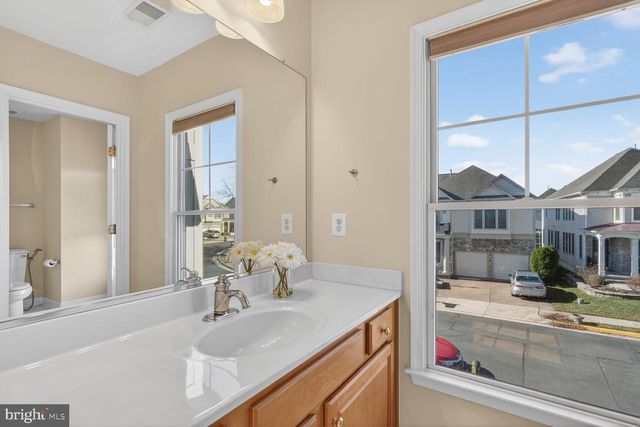 5650 TOWER HILL CIR, Alexandria, VA 22315