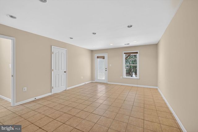 5650 TOWER HILL CIR, Alexandria, VA 22315