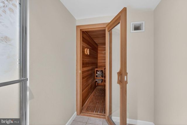 5650 TOWER HILL CIR, Alexandria, VA 22315