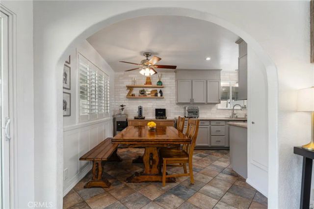 5717 N Hanlin, Azusa, CA 91702