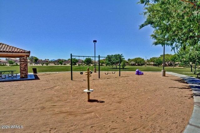 13726 W PECK Drive, Litchfield Park, AZ 85340