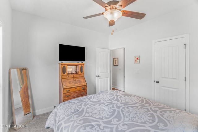 1319 Anglers Cove Way, Sevierville, TN 37876