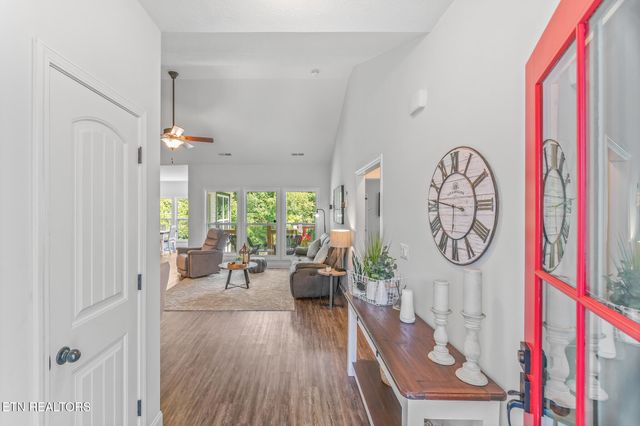 1319 Anglers Cove Way, Sevierville, TN 37876