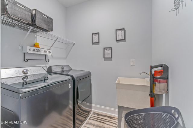 1319 Anglers Cove Way, Sevierville, TN 37876