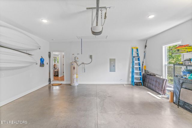 1319 Anglers Cove Way, Sevierville, TN 37876