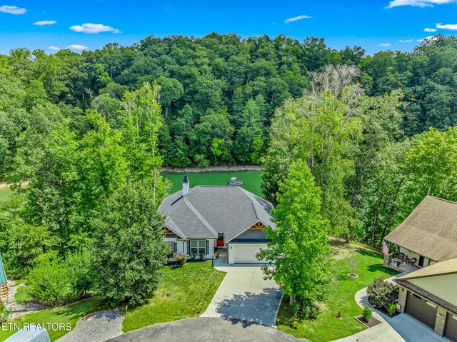 1319 Anglers Cove Way, Sevierville, TN 37876