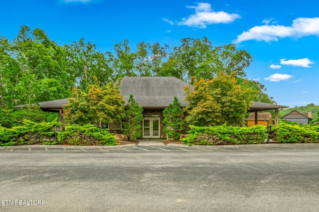 1319 Anglers Cove Way, Sevierville, TN 37876
