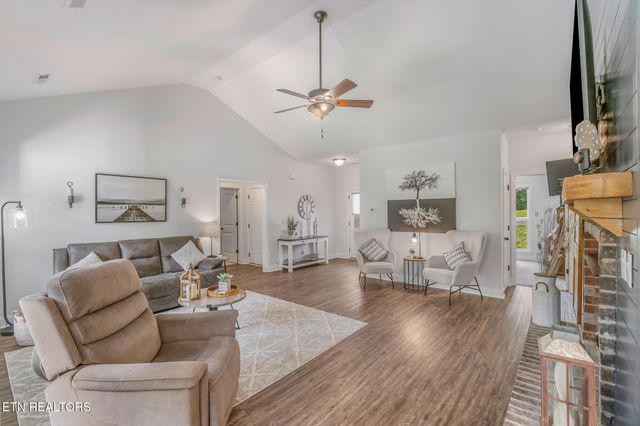 1319 Anglers Cove Way, Sevierville, TN 37876