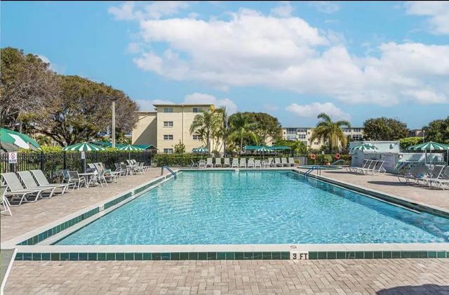 2615 NE 3RD Court NE 4030, Boynton Beach, FL 33435