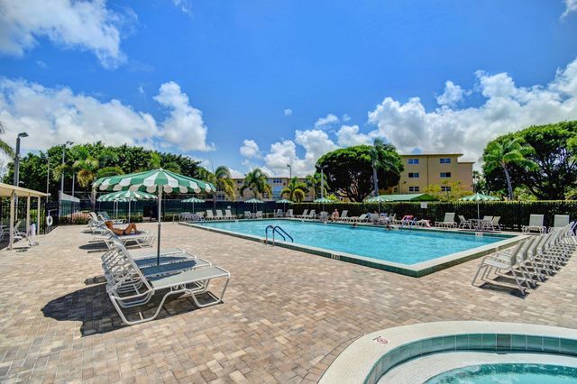 2615 NE 3RD Court NE 4030, Boynton Beach, FL 33435
