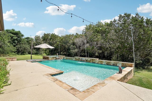 251 County Road 262, Georgetown, TX 78633