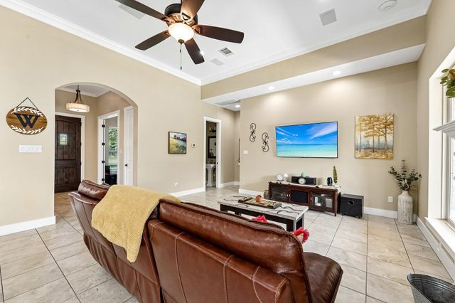 251 County Road 262, Georgetown, TX 78633