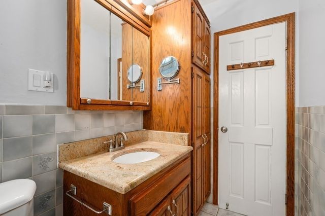 61 Central Ave, Medford, MA 02155
