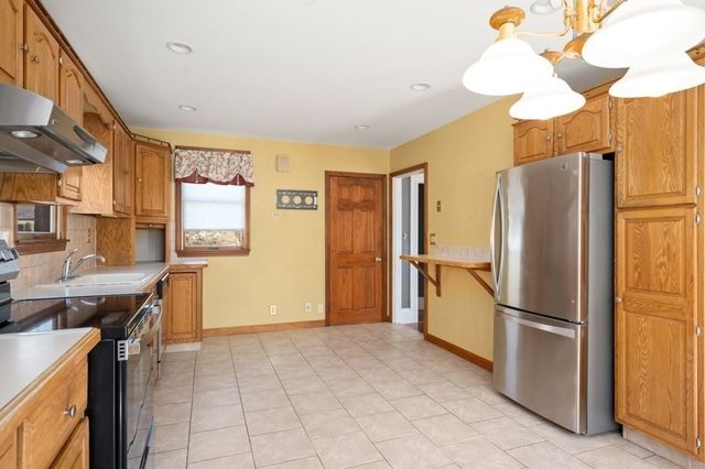 61 Central Ave, Medford, MA 02155