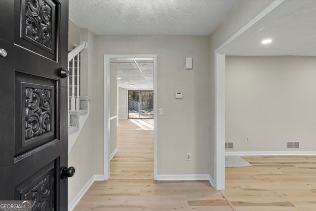 3428 Runelle Place SW, Lilburn, GA 30047