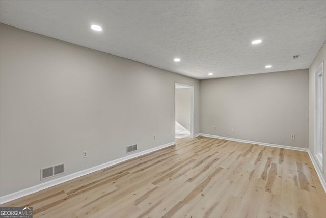 3428 Runelle Place SW, Lilburn, GA 30047