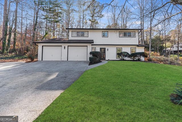 3428 Runelle Place SW, Lilburn, GA 30047