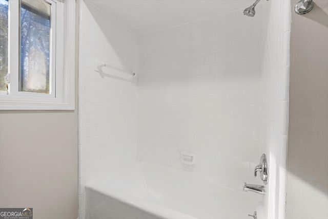 3428 Runelle Place SW, Lilburn, GA 30047