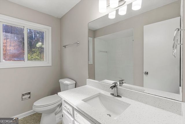 3428 Runelle Place SW, Lilburn, GA 30047