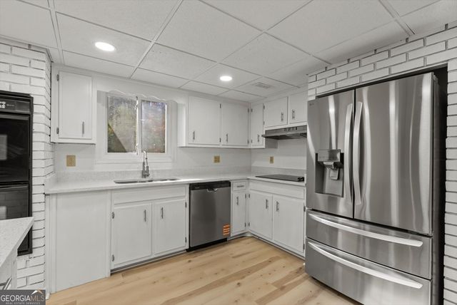 3428 Runelle Place SW, Lilburn, GA 30047