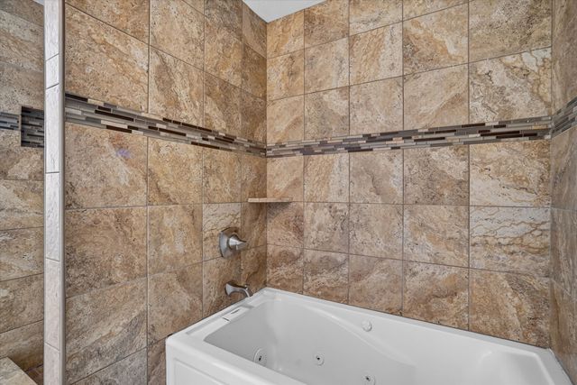 805 Houston Street, Arlington, TX 76012