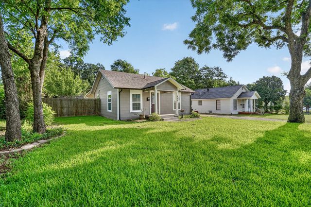 805 Houston Street, Arlington, TX 76012