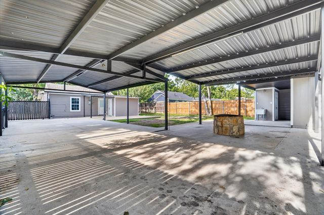 805 Houston Street, Arlington, TX 76012
