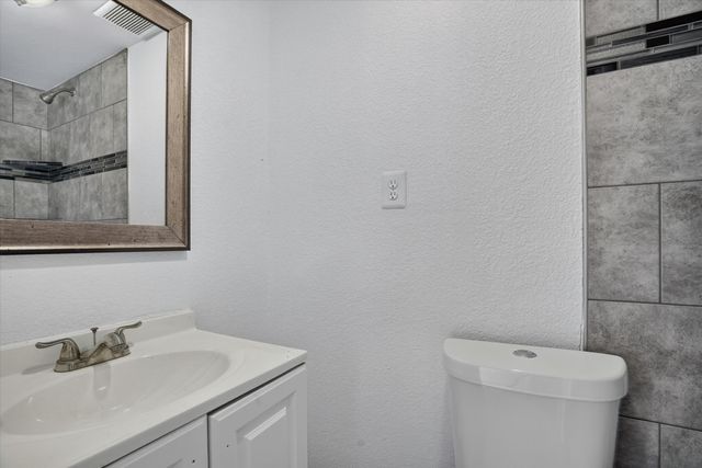 805 Houston Street, Arlington, TX 76012