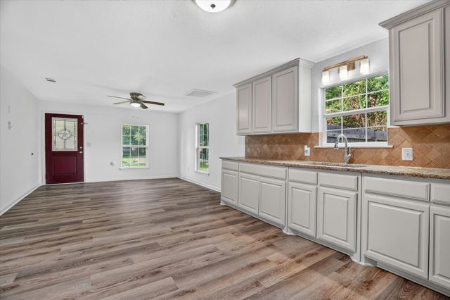 805 Houston Street, Arlington, TX 76012