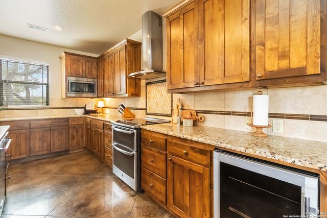 1787 Mountain SPGS, Canyon Lake, TX 78133