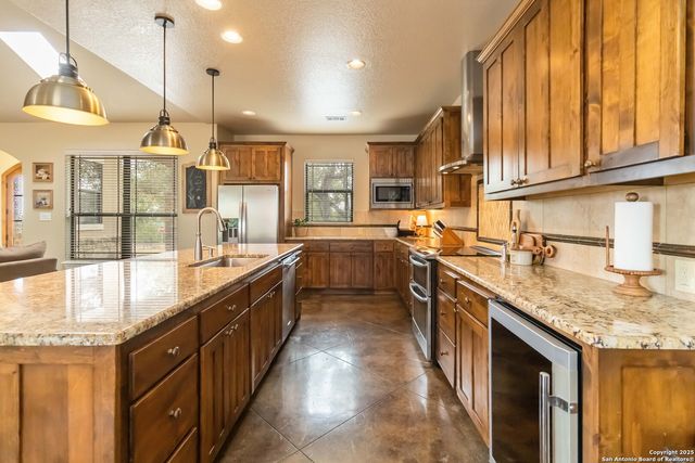 1787 Mountain SPGS, Canyon Lake, TX 78133