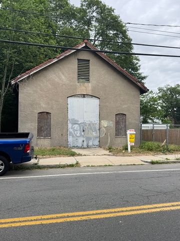 138 Perkins Avenue, Brockton, MA 02303