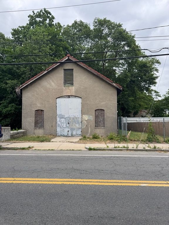 138 Perkins Avenue, Brockton, MA 02303