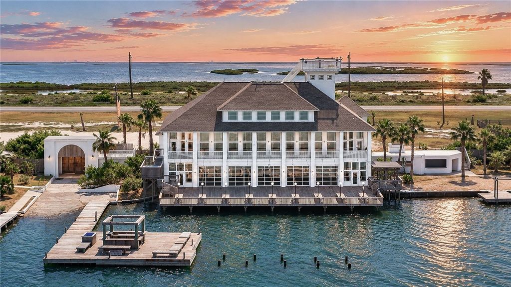 2100 E Hwy 361 Hwy, Aransas Pass, TX 78336 — exterior