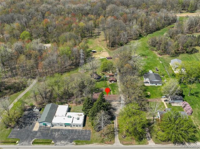 16000 S Huron River Drive, Romulus, MI 48174
