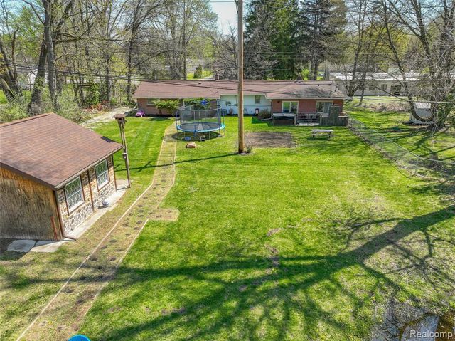 16000 S Huron River Drive, Romulus, MI 48174