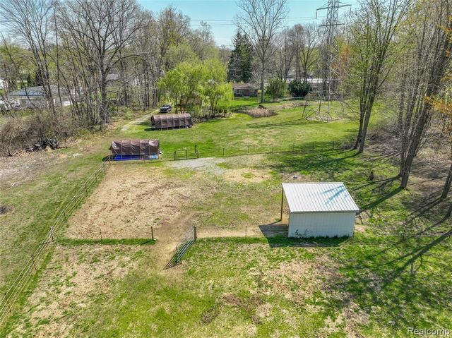 16000 S Huron River Drive, Romulus, MI 48174