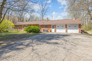 16000 S Huron River Drive, Romulus, MI 48174