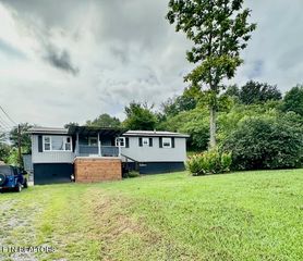 63 Old Pineville Pike, Middlesboro, KY 40965