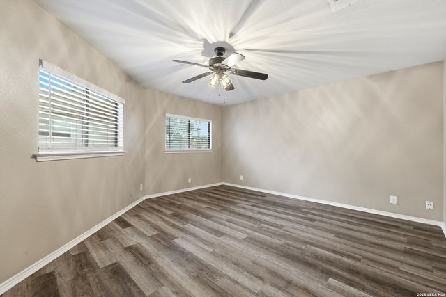 151 McLennan Oak, San Antonio, TX 78240