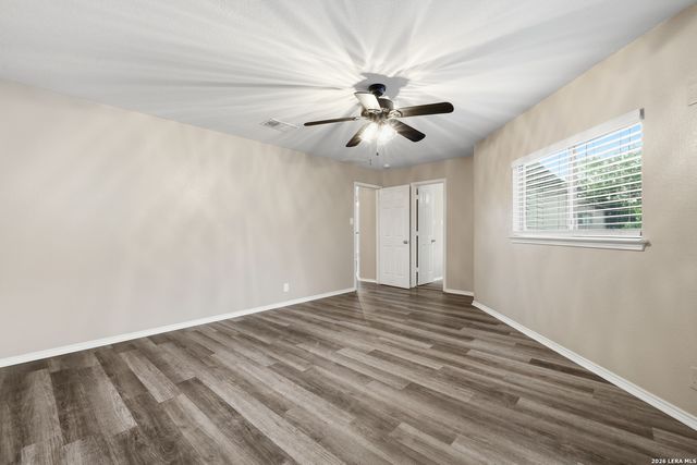151 McLennan Oak, San Antonio, TX 78240