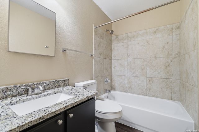 151 McLennan Oak, San Antonio, TX 78240