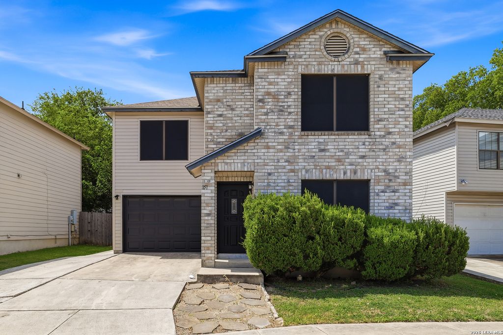 151 McLennan Oak, San Antonio, TX 78240