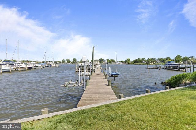 7212 BAY FRONT RD, Baltimore, MD 21219