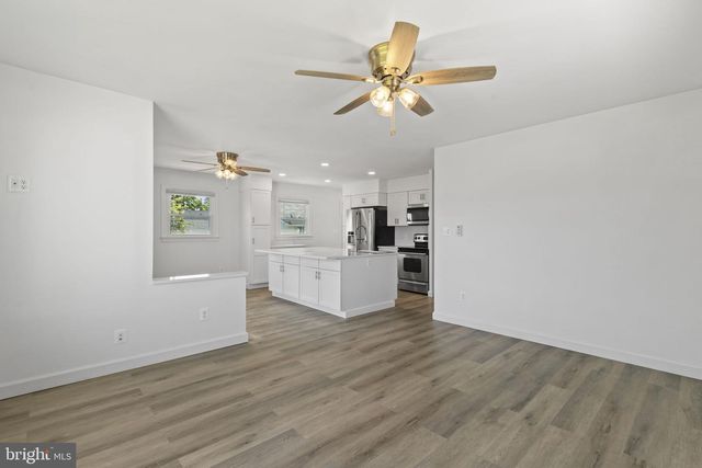 7212 BAY FRONT RD, Baltimore, MD 21219