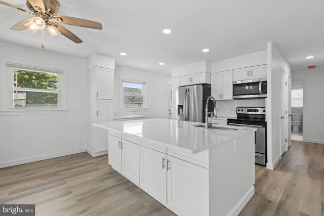 7212 BAY FRONT RD, Baltimore, MD 21219