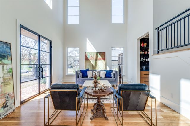 7537 Centenary Avenue, Dallas, TX 75225