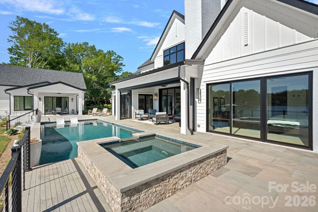 16906 Lake Shore Drive, Cornelius, NC 28031